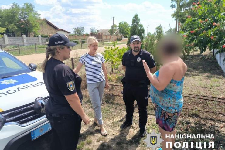 Ювенальні поліцейські Одещини відвідують сім’ї з дітьми, батьки яких вчиняли домашнє насильство