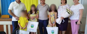 Сім'я з Татарбунар прийняла трьох дітей: історія возз’єднання та нових початків