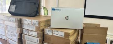 Громади Одещини отримали 21 ноутбук у рамках пілотного освітнього проєкту