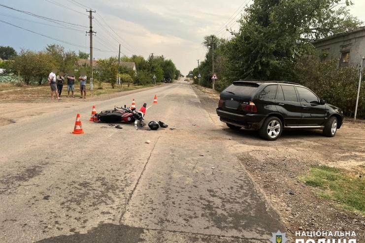 На Одещині 14-літній хлопець взяв у батька мотоцикл покататися і потрапив у ДТП