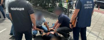 На Одещині затримано організатора незаконного каналу переправлення через кордон: йому загрожує до дев’яти років ув’язнення