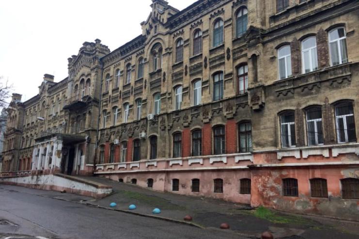 Одеська мерія втретє намагається витратити майже 150 млн гривень на ремонт корпусу інфекційної лікарні