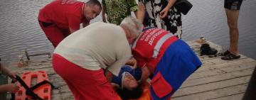 У Білгород-Дністровському районі рятувальники допомогли жінці, яка впала з кручі