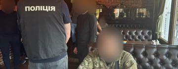 Членство в структурі для уникнення мобілізації: в Одесі затримали на хабарі представника громадського формування