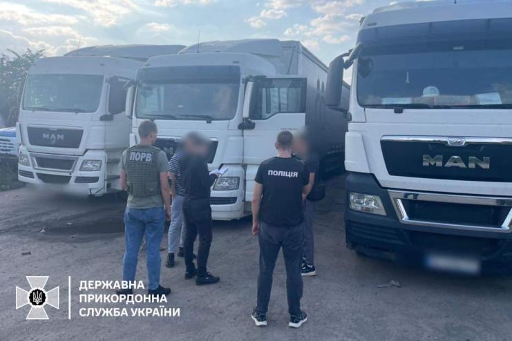 Канал переправлення осіб через кордон за системою «Шлях» ліквідовано на Одещині