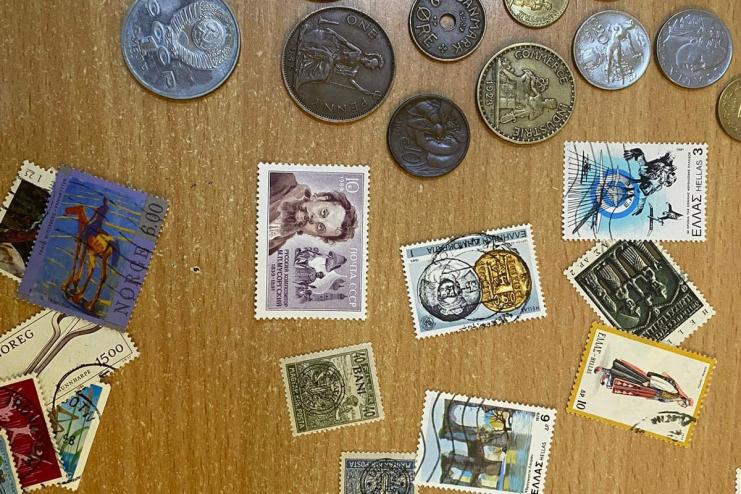 На Одещині прикордонники виявили старовинні монети та колекційні марки