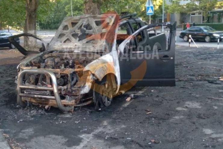 266 підпалів: омбудсмен пропонує посилити відповідальність за напади на військових