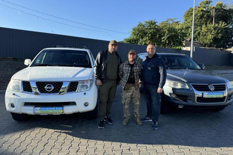 БФ «Придунав'я» передали автівку військовому з Кілії