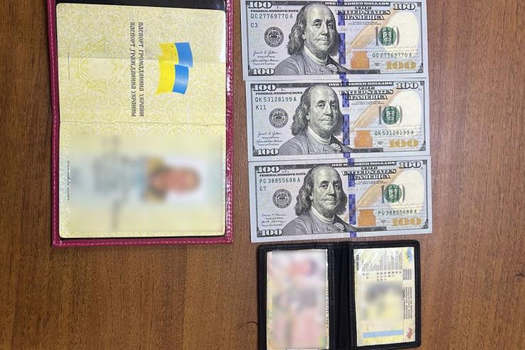 На пункті пропуску «Орлівка» одеситка намагалася підкупити прикордонника