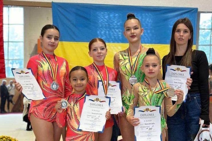 Акробатки з Арцизької громади вибороли срібло на міжнародних змаганнях у Кишиневі