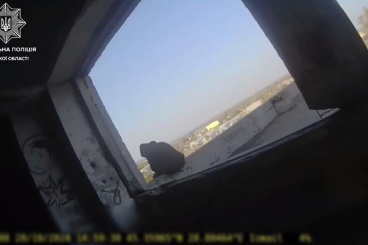 В Ізмаїлі патрульні врятували юнака від фатального кроку