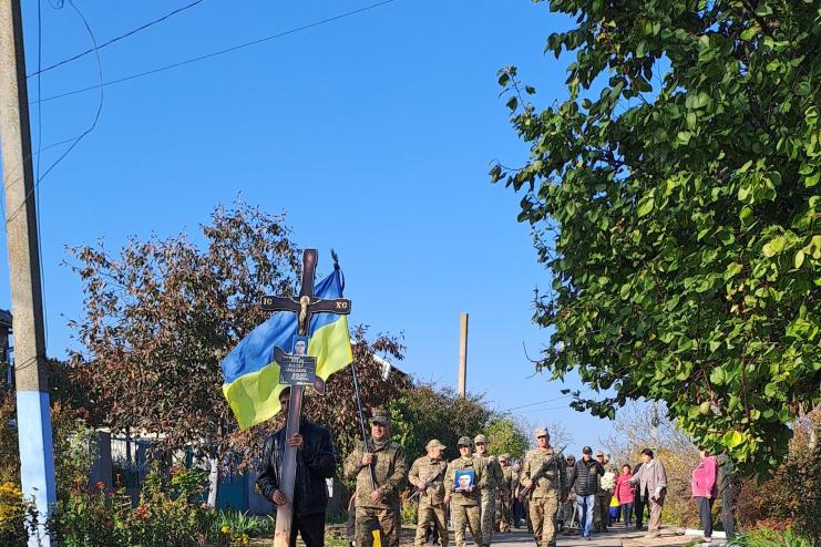 Вічна пам'ять Віктору Чекану: Павлівська громада попрощалася з Героєм