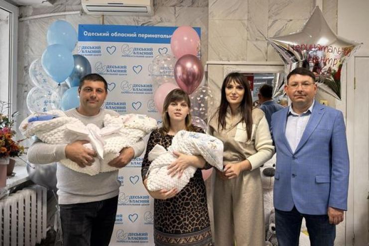 Троє нових українців: особливий день для Одещини та молодої родини