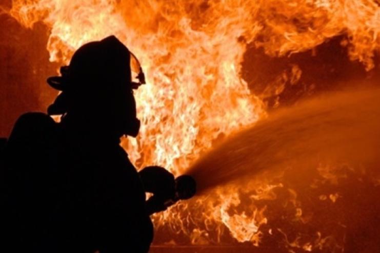 Вночі в Тарутинській громаді сталася масштабна пожежа у складському приміщенні