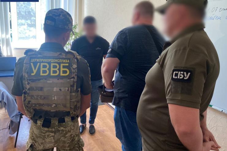 На Одещині судитимуть заступника начальника відділу ДПСУ, який в Болграді незаконно переправляв чоловіків за кордон