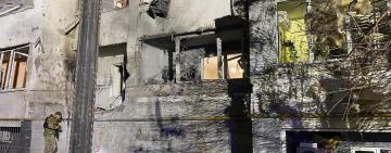 Травмована людина, пошкоджені будинки та автомобілі: поліцейські фіксують наслідки ворожої атаки на Одесу