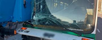 На Одещині автобус врізався в припаркований тягач: травмовано 11 людей