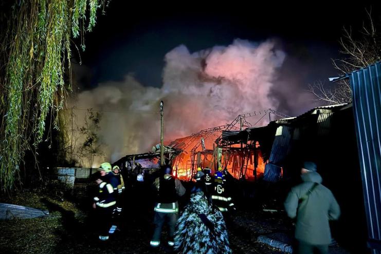 Майже 80 тонн діоксиду вуглецю потрапило до повітря