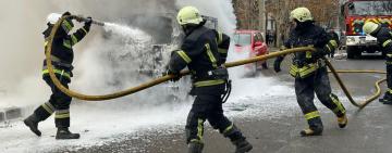 В Ізмаїлі рятувальники загасили палаюче авто
