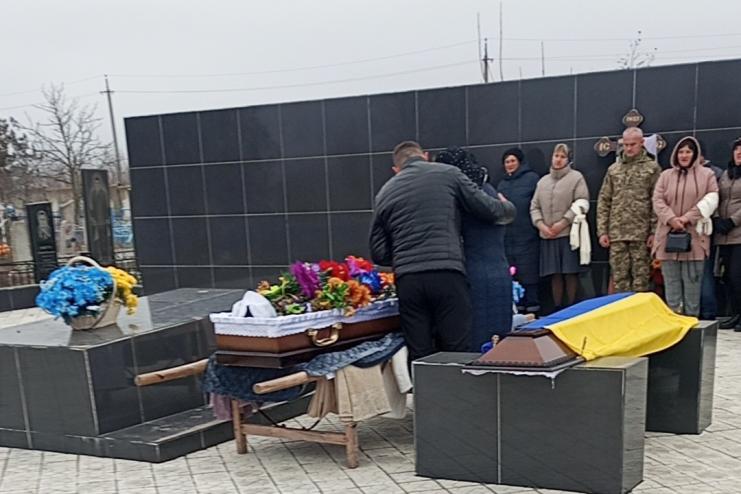 Плахтіївська громада провела в останню путь свого Героя – Саламаху Романа Васильовича