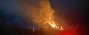 В Арцизі пожежа знищила дах будинку 