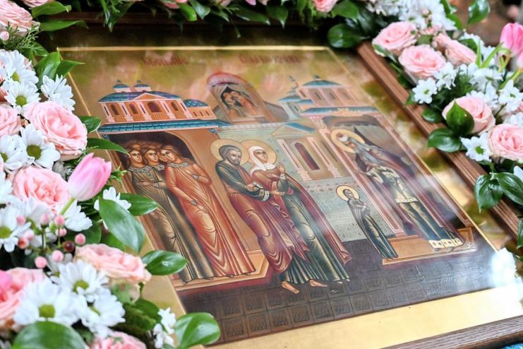 4 ГРУДНЯ - ВВЕДЕННЯ У ХРАМ ПРЕСВЯТОЇ ВЛАДИЧИЦІ НАШОЇ БОГОРОДИЦІ І ПРИСНОДІВИ МАРІЇ