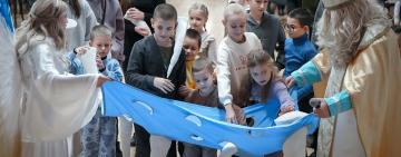 Одеські поліцейські привітали дітей загиблих та поранених колег з Днем святого Миколая