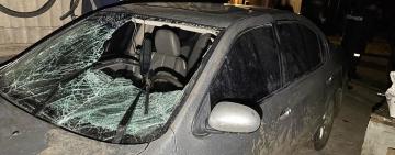 Побив колишнього співмешканця матері та заволодів його автомобілем: поліцейські повідомили про підозру 16-річному жителю Березівського району
