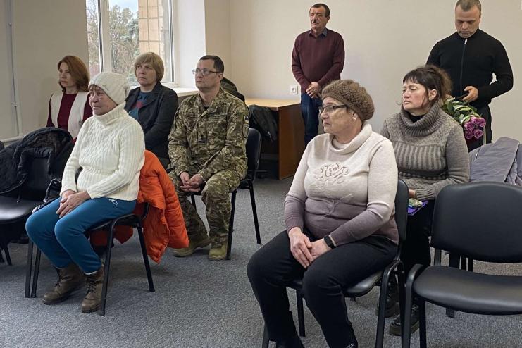 РІДНИМ ДВОХ ЗАГИБЛИХ ГЕРОЇВ З ОДЕЩИНИ ПЕРЕДАЛИ ЇХ ПОСМЕРТНІ ВІДЗНАКИ