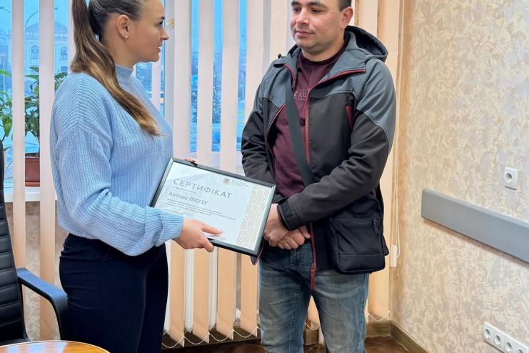 На Одещині ветеран війни отримав сертифікат на житло