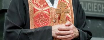 Уряд дозволив бронювати священнослужителів