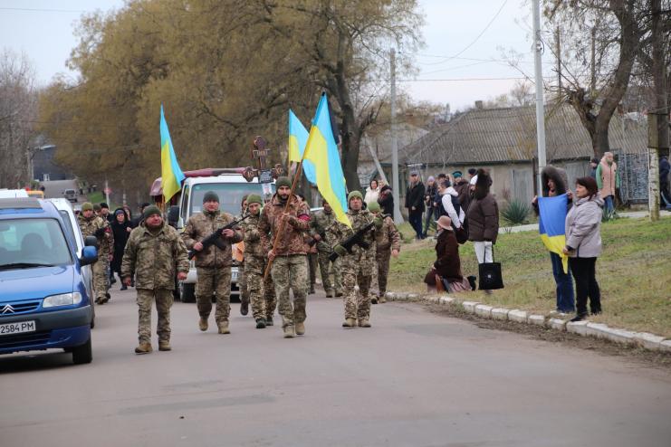 Болградська громада попрощалася зі своїм Героєм — Олександром Шамшуріним