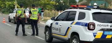 У селі Орлівка демонтують «лежачих поліцейських», що викликало обурення місцевих жителів