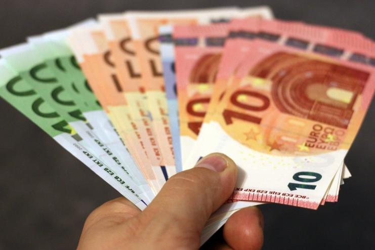 В Україні відмовляться від долара та перейдуть на євро  
