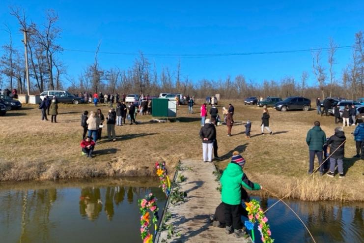 Бессарабське святкувало Хрещення Господнє з традиційними купаннями