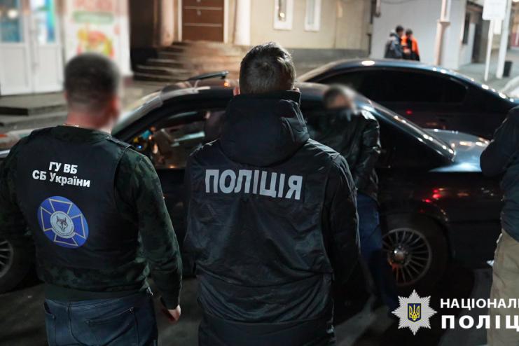 4000 доларів за «білий квиток»: на півдні Одещини затримали організатора незаконного переправлення чоловіків через кордон