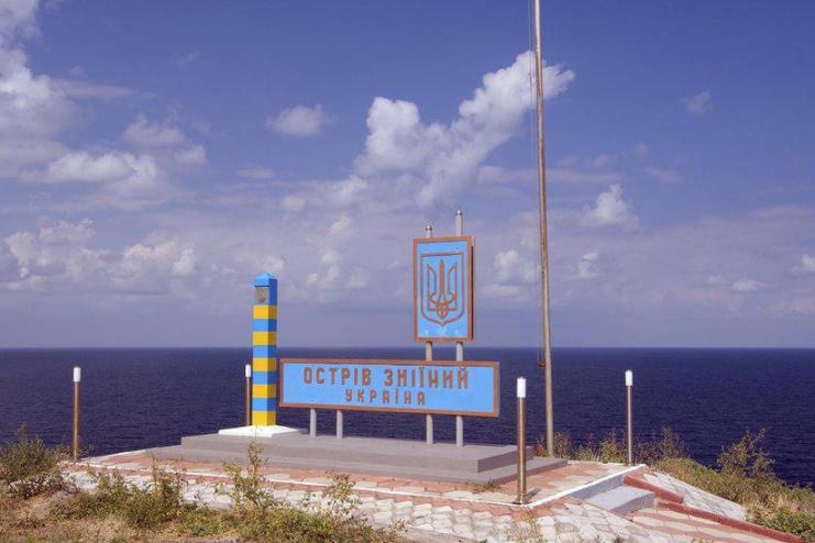 Не відповідає реаліям: попереджено розтрату 69 мільйонів на будівництві базової станції «Зміїний»