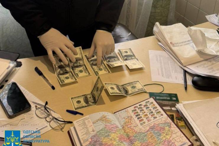 У лікарні на Одещині викрито посадовця, який оформлював фіктивні діагнози для уникнення мобілізації