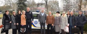 В Сараті новому офіцеру громади вручили службовий автомобіль