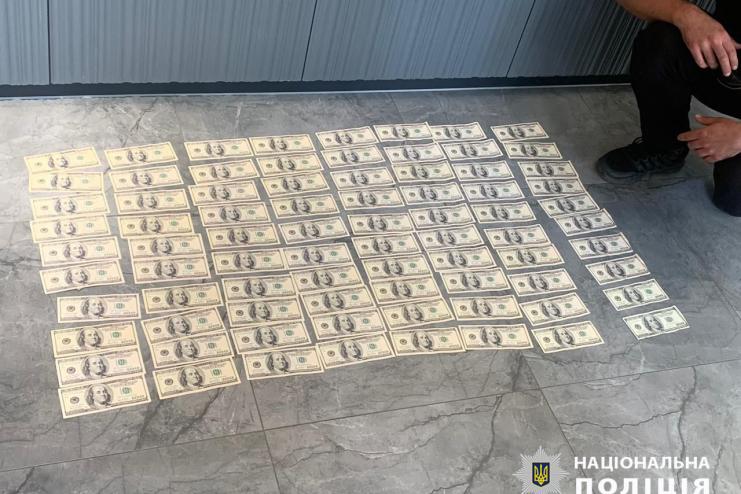 Ізмаїльський екс-чиновник на лаві підсудних: обвинувальний акт за злочини, пов’язані з корупцією та нелегальними перетинами кордону