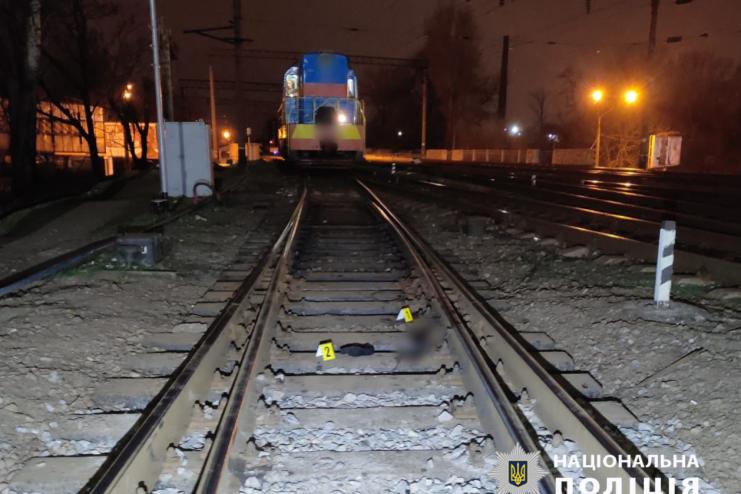 На Одещині чоловік втратив руку під колесами тепловоза