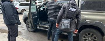 На Одещині систематично заробляли на видачі мисливських посвідчень: на корупції викрито керівництво лісового управління