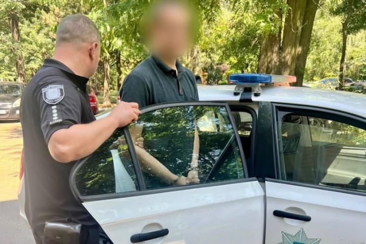 Суд виніс 30-річному жителю Одеського району обвинувальний вирок за вбивство односельця