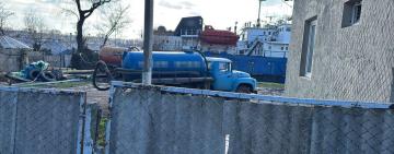 Незаконний злив токсичних відходів на Одещині: викрито злочинне угруповання на чолі з депутатом