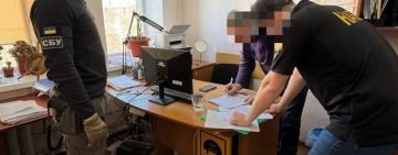 В Одеській області викрили суддівську корупційну схему: штампували рішення для незаконного виїзду за кордон