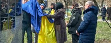 У селищі Бессарабське на Алеї слави увічнили імена трьох загиблих воїнів