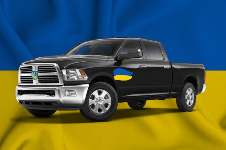 Медики Саф'янівської лікарні збирають кошти на евакуаційне авто для колеги
