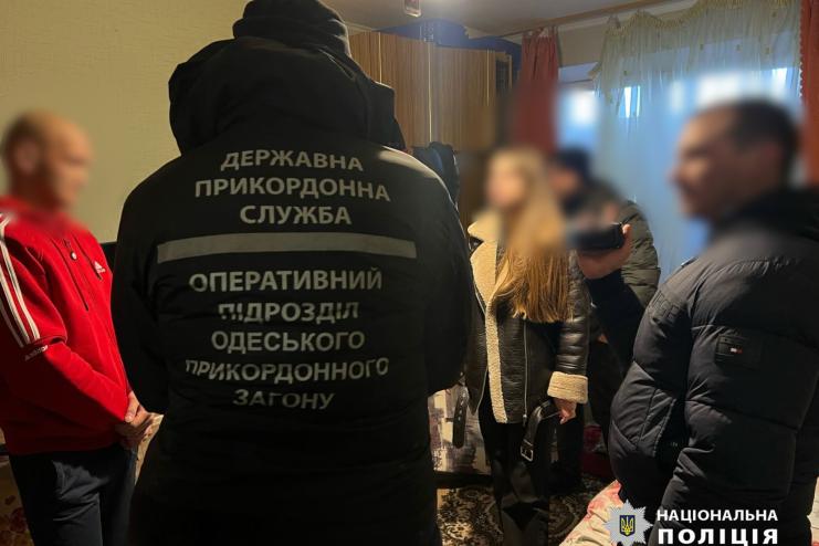 На Одещині заблокували два нелегальних канали переправлення чоловіків призовного віку за кордон