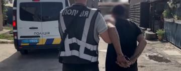 В Одесі за засуджено іноземця за розбій та незаконне поводження з гранатою