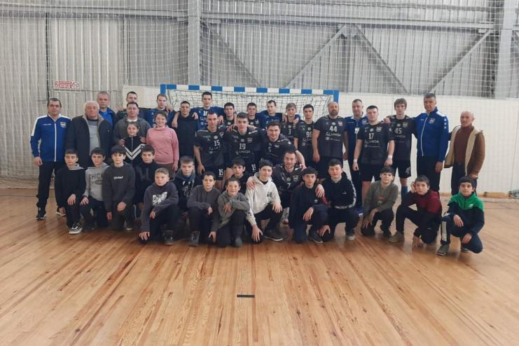 Арцизька громада вболіває: школярі підтримали "Ізмаїл" у Чемпіонаті України з гандболу
